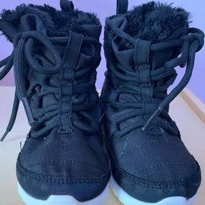 Nike toddler girl boot
